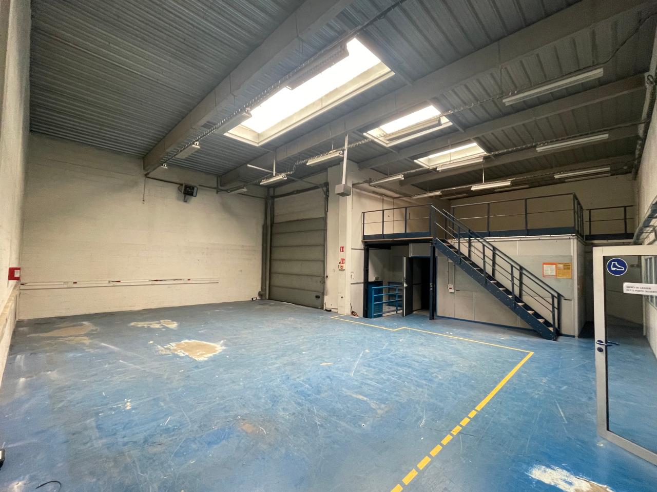 Local d'activité Saint-Ouen 722m² Location local d'activité Saint-Ouen Seine-Saint-Denis OLACT2316407 4